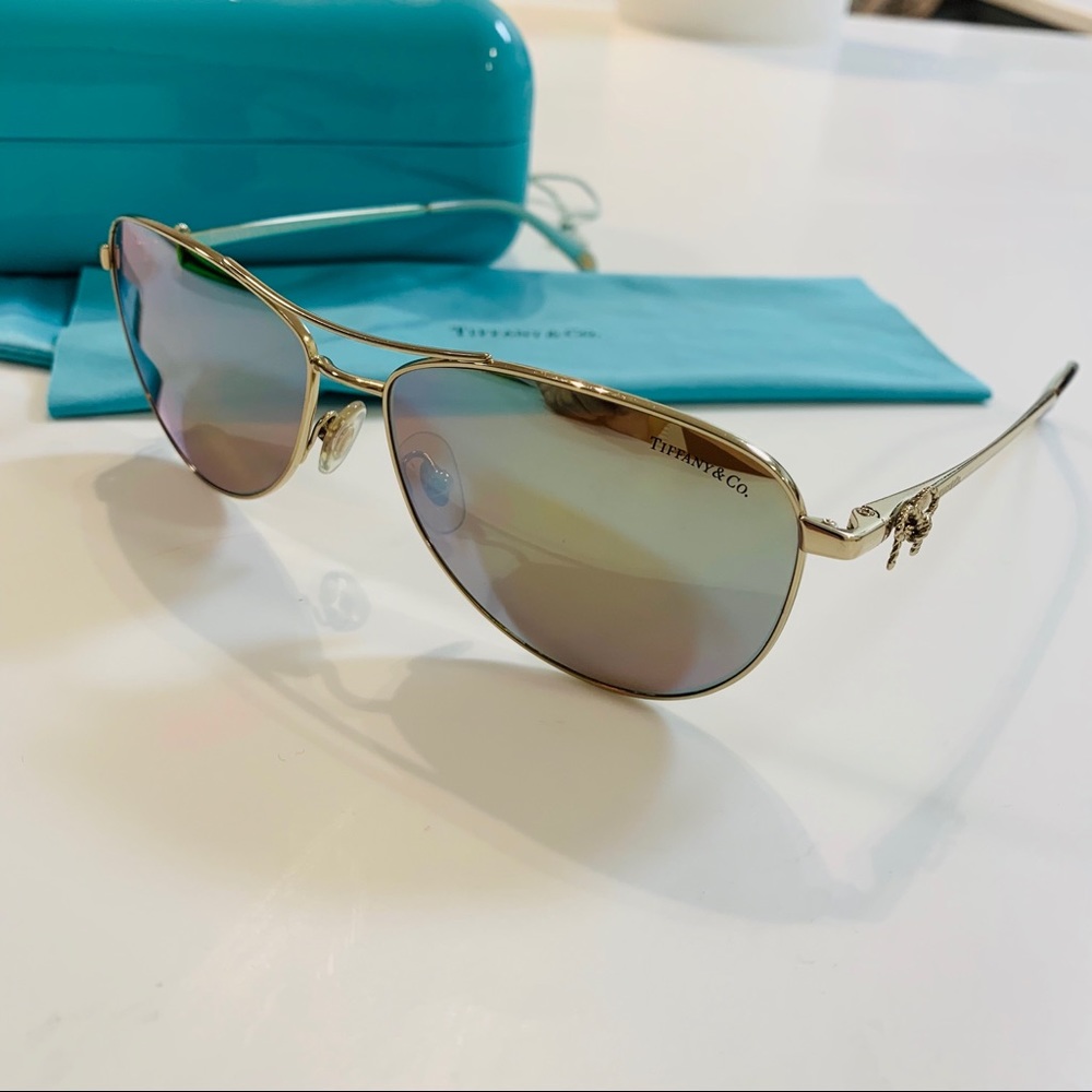 TIFFANY & CO. - Aviator Sunglasses
